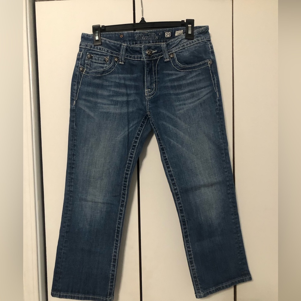 Miss Me capris. Size 29